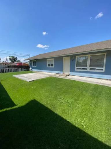 Main picture of 422 S 49th Ave