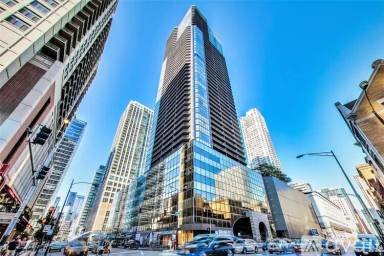 Main picture of 10 E Ontario St Apartments