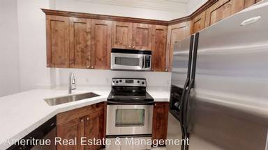 Main picture of 86 N University Ave