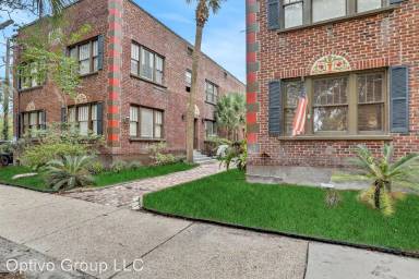 Main picture of 2738 Riverside Ave