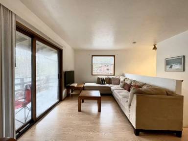 Main picture of 2204 Raven Rd