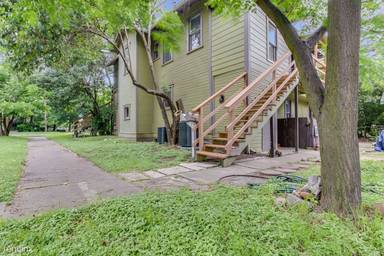 Main picture of 3715 Tom Green St