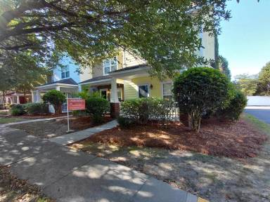 Main picture of 300 Hampton Forest Dr