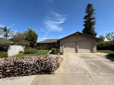 Main picture of 326 Sherwood Ct