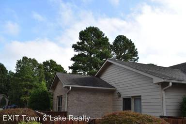 Main picture of 102 Glenwood Cir