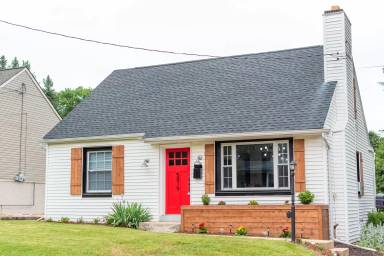 Main picture of 5819 Pine St