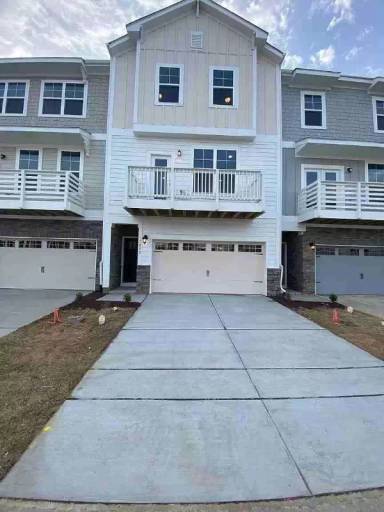Main picture of 1050 Diamond Dove Ln