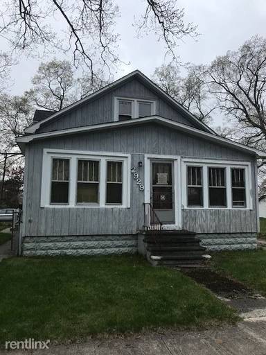 Main picture of 2929 Baker St