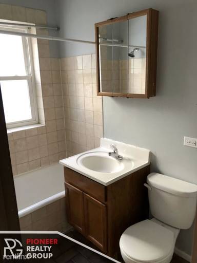 Main picture of 4501-4515 N Malden St