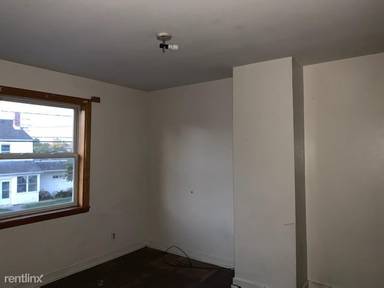 Main picture of 13 Elkins Dr