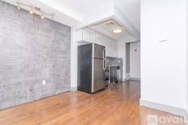 Main picture of 508 Seneca Ave