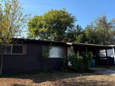 Main picture of 1042 Star St