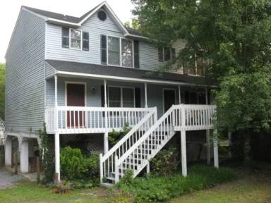 Main picture of 1818 Stadium Rd