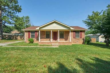 Main picture of 302 E Hillcrest Dr