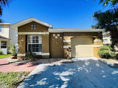 Main picture of 2727 Emerson Ln