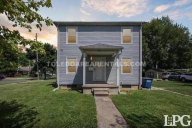 Main picture of 627 Eleanor Ave