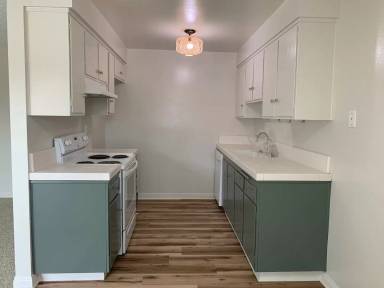 Main picture of 20454 Osage Ave