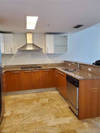 Main picture of The Sail Condo