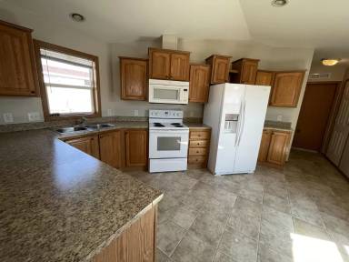 Main picture of 533 34th Ave NW