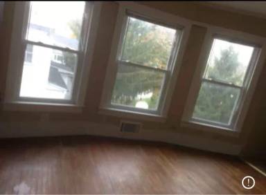 Main picture of 228 E Main St