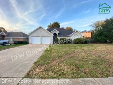 Main picture of 317 Oak Meadow Ln