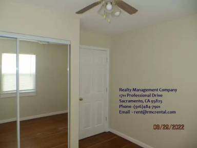 Main picture of 227 1/2 Donner Ave