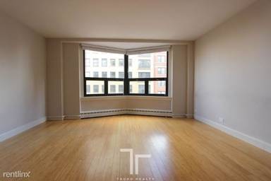 Main picture of Wellington Place Apartments