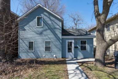 Main picture of 520 N 2nd St