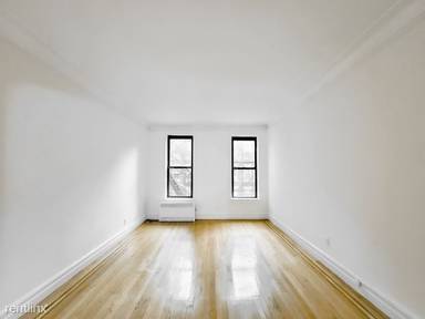 Main picture of 322 E 74th St