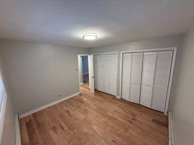 Main picture of 1403 W Sherwin Ave