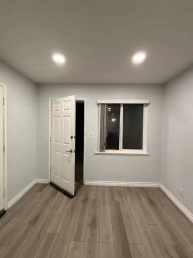 Main picture of 2304 E Virginia Ave