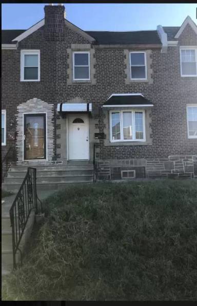Main picture of 4601 Lansing St
