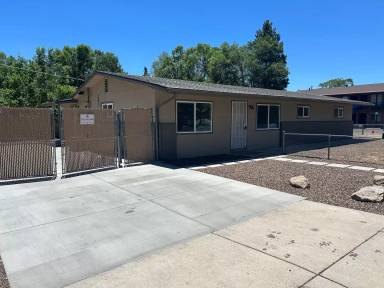 Main picture of 2405 E Dortha Ave
