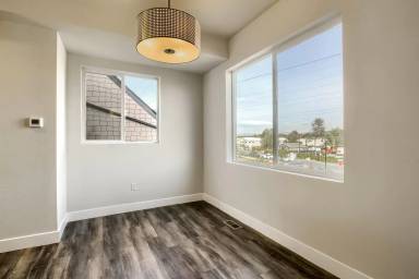 Main picture of 5591 W 11th Pl