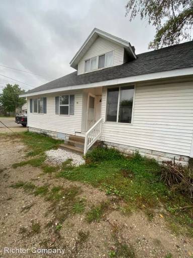 Main picture of 70 S 2nd St