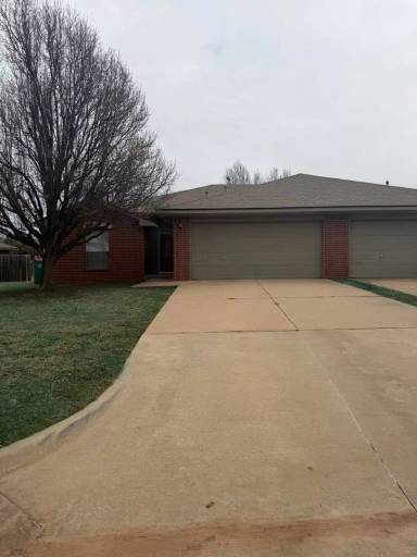 Main picture of 12716 Trout St