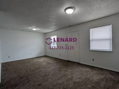 Main picture of 1911 E Laverne St