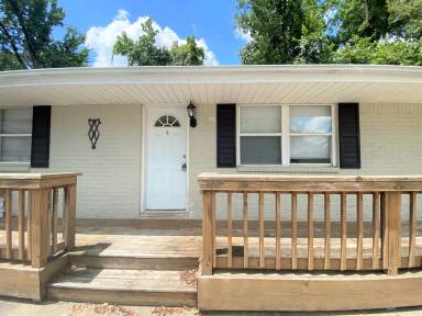 Main picture of 101-103 W Martin Luther King Jr Blvd