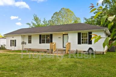 Main picture of 3404 Frawley St