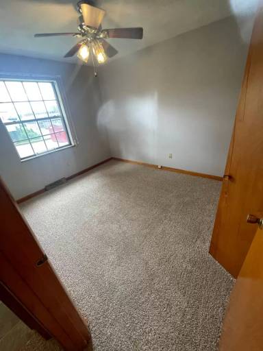 Main picture of 606 E Main St
