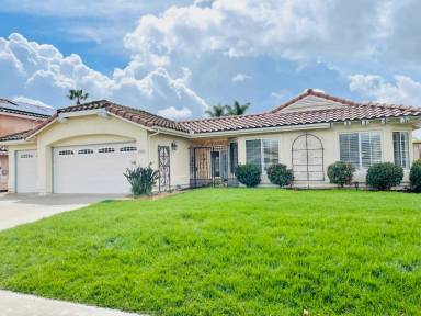 Main picture of 4465 San Joaquin St