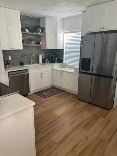 Main picture of 215 N Glenwood Ave