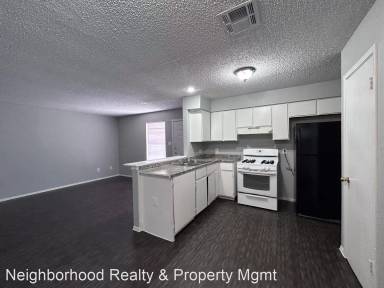 Main picture of 4910 Pepper Ln