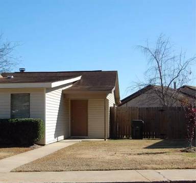Main picture of 109 Brookhaven Cir