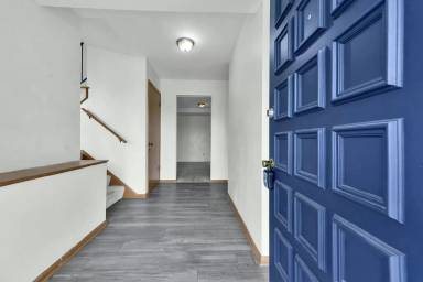 Main picture of 2032 Northcliff Dr