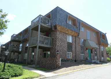 Main picture of 2319 SW Briarwood Plz