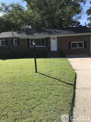Main picture of 551 Almond Dr