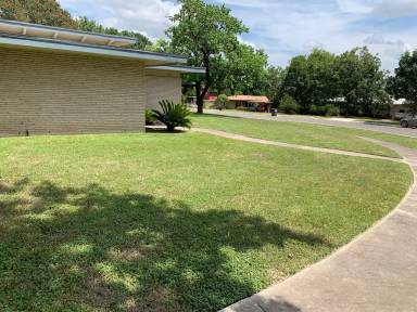 Main picture of 303 Rilla Vista Dr