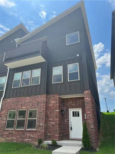 Main picture of 2203 W Million Ln