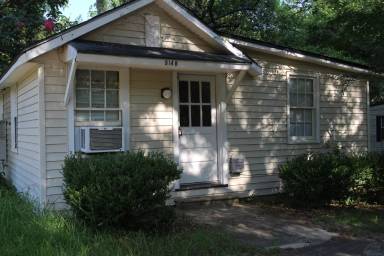 Main picture of 914 W 1st Ave